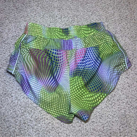 Fabletics Womens Shorts Full Speed Mid Rise Running Elastic Waist Size XS Green - Picture 4 of 7